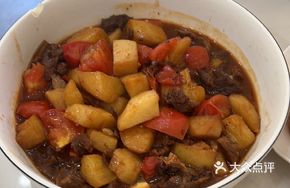 Beef Brisket Stewed with Tomatoes and Potatoes