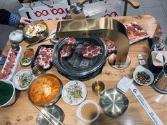 -青瓦餐厅·生鱼片·韩园烤肉(西塔店)