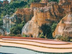 -彩色沙林风景区