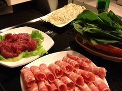 鲜牛肉-官也街澳门火锅(新源里店)