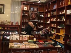 -果戈里书店