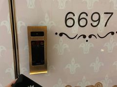 -丽池宫韩式汗蒸会馆(华灯坊店)