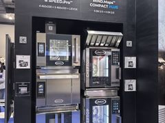 -上海跨国采购会展中心