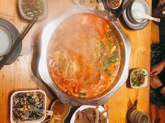 -野山舂·贵州现舂酸汤火锅(鸿通城店)