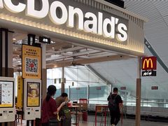 -麦当劳(深圳北站B2检票口楼上)