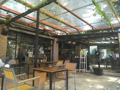 -喜洲吧·江畔老船厂·庭院餐厅(喜临院店)