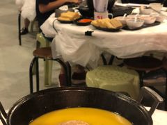 -鲜入围煮花胶鸡海鲜火锅