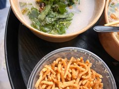 -正南齐北·老街糯米团(洪崖洞店)