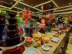 -大中华希尔顿酒店-念自助餐·嗨啤·小龙虾
