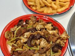 -粘豆包铁锅炖二部(温泉街店)