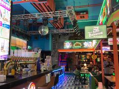 -Famous肥猫墨西哥音乐餐吧(五棵松华熙LIVE店)