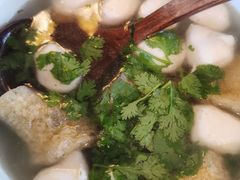 香菜鱼圆汤-双塔老饭店