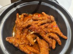 砂锅秘制凤爪-寨子里的钵钵菜·湘西山里菜(魅力湘西店)
