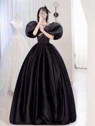 -洋洋婚纱品牌集合店