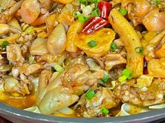 -龙巢盱眙龙虾·牛蛙·烧烤宵夜(八卦岭店)