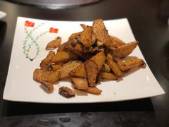 土豆口蘑-梧桐树下(云锦世家店)
