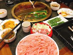 -小天鹅火锅·一线江景洪鼎旗舰店(洪崖洞店)