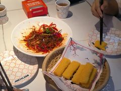-阿瓦山寨·湘菜现炒·剁椒鱼头王(咸阳总店)