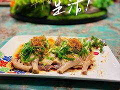 始创葱油淋鸡-粤·向群饭店(麓景路店)