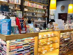 -猫的天空之城概念书店(杭州南宋御街店)