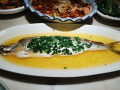-韵秋荷(宝山龙湖天街店)