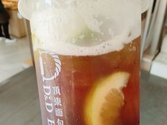 -顶东面包花园·生日蛋糕(世博店)