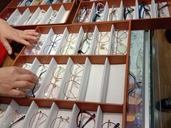 -广州宝岛眼镜武汉和光眼镜市场西区店
