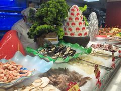 -四囍码头海鲜烧烤自助火锅(外滩南京东路悦荟广场店)