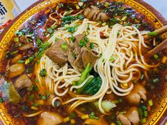 -胥佳烧鸡公牛肉面馆
