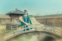 点击看大图 -盘子女人坊古装写真摄影(南京总店)