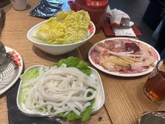 -邹开喜·炭炉鸡煲·海鲜火锅(虹口足球场店)