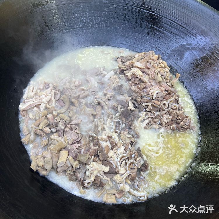 街头美味，现炒牛杂，没有服务，只有便宜👍