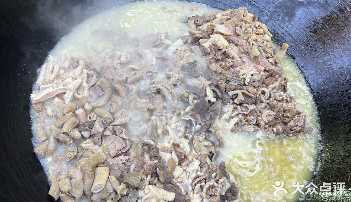 街头美味，现炒牛杂，没有服务，只有便宜👍