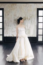 点击看大图 -GODDESS WHITE婚纱礼服(鹏城动力大厦店)