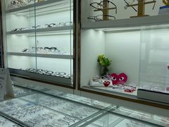 -翰佐蔡司小乐圆·依视路星趣控·暴龙眼镜折扣店