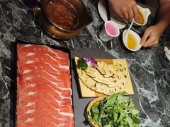 -慢丽江·云南野生菌土鸡锅(西山店)