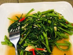 -The Dishes Seafood & Restaurant