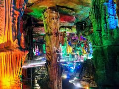 -泰安地下龙宫景区