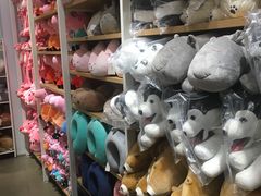 -名创优品(海珠乐峰广场店)