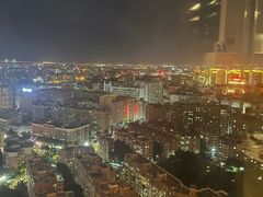 -荣誉国际酒店-云顶旋转餐厅