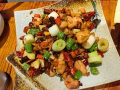 金殿花椒鸡-滇香肴·云南菜蒸汽石锅鱼(云南北路店)