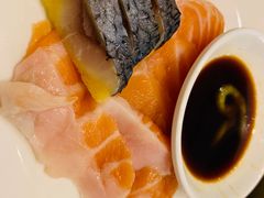 -月色西餐厅·海鲜刺身·烧烤(科学城保利郡雅酒店)