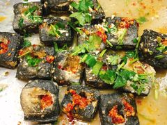 -黑色经典·长沙臭豆腐(粤华路店)