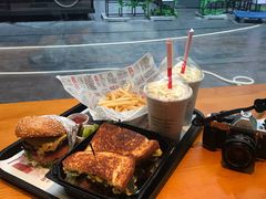 -The Habit Burger Grill 哈比特汉堡(复兴soho店)