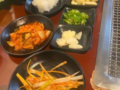 -肉甲韩国木炭烤肉(新壹街1店)