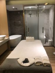 -香港倾城国际·美容美体中心