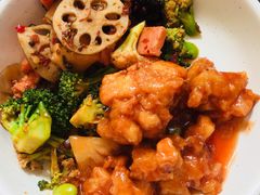 菠萝古老豆腐-北大学一食堂