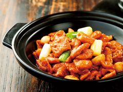 石锅肥肠-源牌酒店·家常六安菜