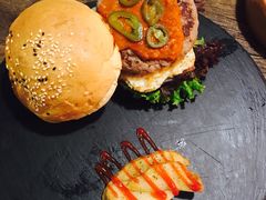 -HIGH FIVE哈福手工汉堡(桂林路店)