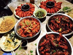 -巴厘龙虾·榜首油焖大虾(音乐学院·沿江酒馆店)